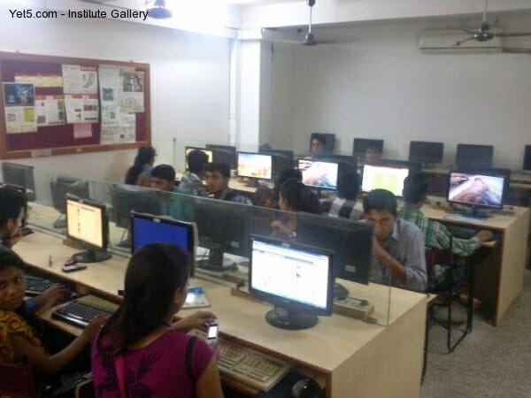 IICE Baroda - IICE Computer Education-Raopura